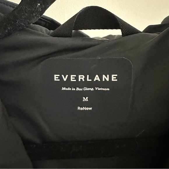 EVERLANE The ReNew Long Puffer in Black Medium - Picture 8 of 14